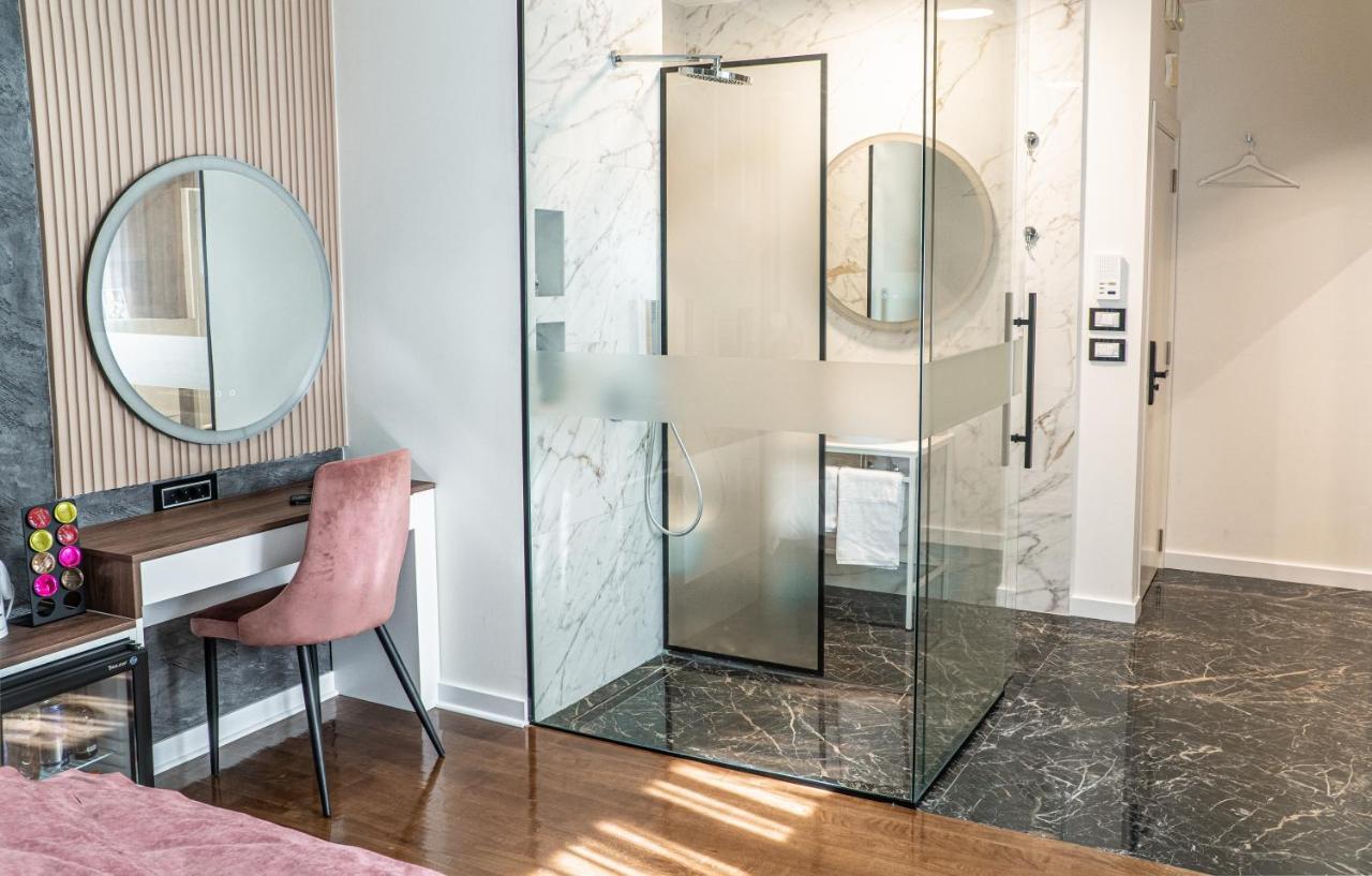 9 Nine - Luxury Apartments & Suites Белград Екстериор снимка