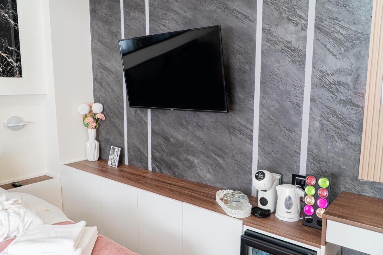 9 Nine - Luxury Apartments & Suites Белград Екстериор снимка