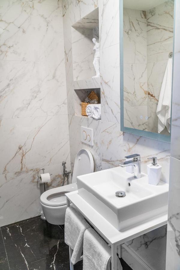 9 Nine - Luxury Apartments & Suites Белград Екстериор снимка