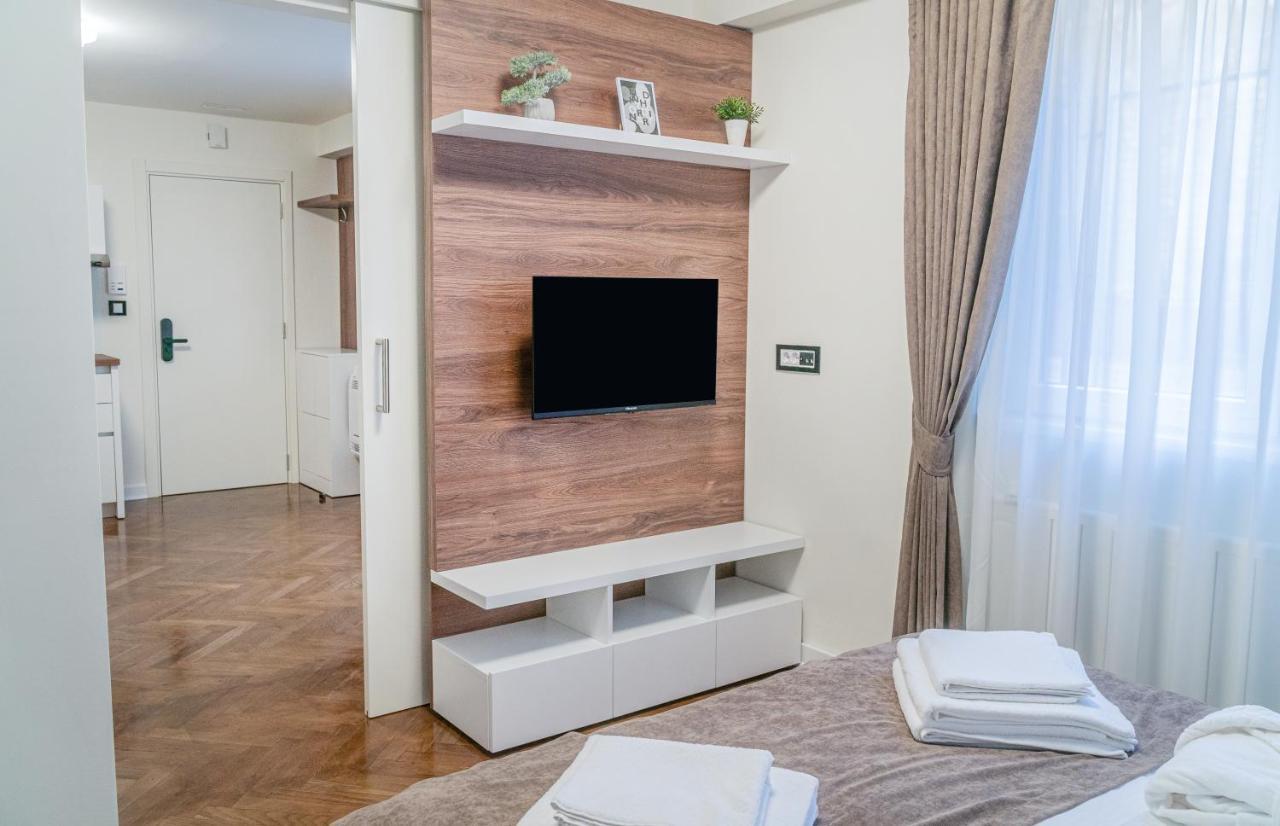 9 Nine - Luxury Apartments & Suites Белград Екстериор снимка