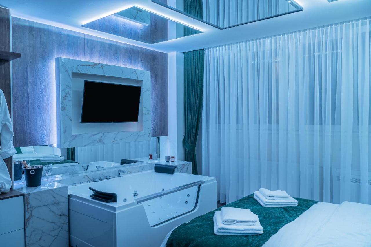 9 Nine - Luxury Apartments & Suites Белград Екстериор снимка
