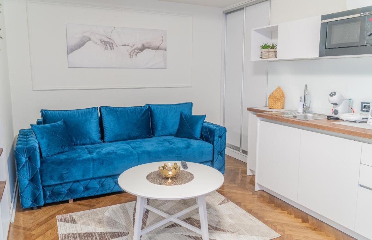 9 Nine - Luxury Apartments & Suites Белград Екстериор снимка