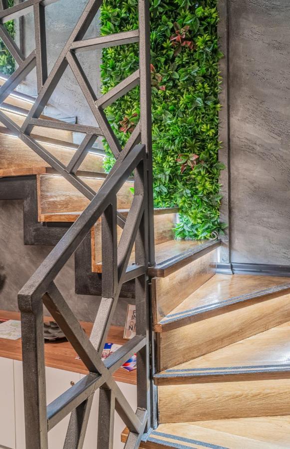 9 Nine - Luxury Apartments & Suites Белград Екстериор снимка