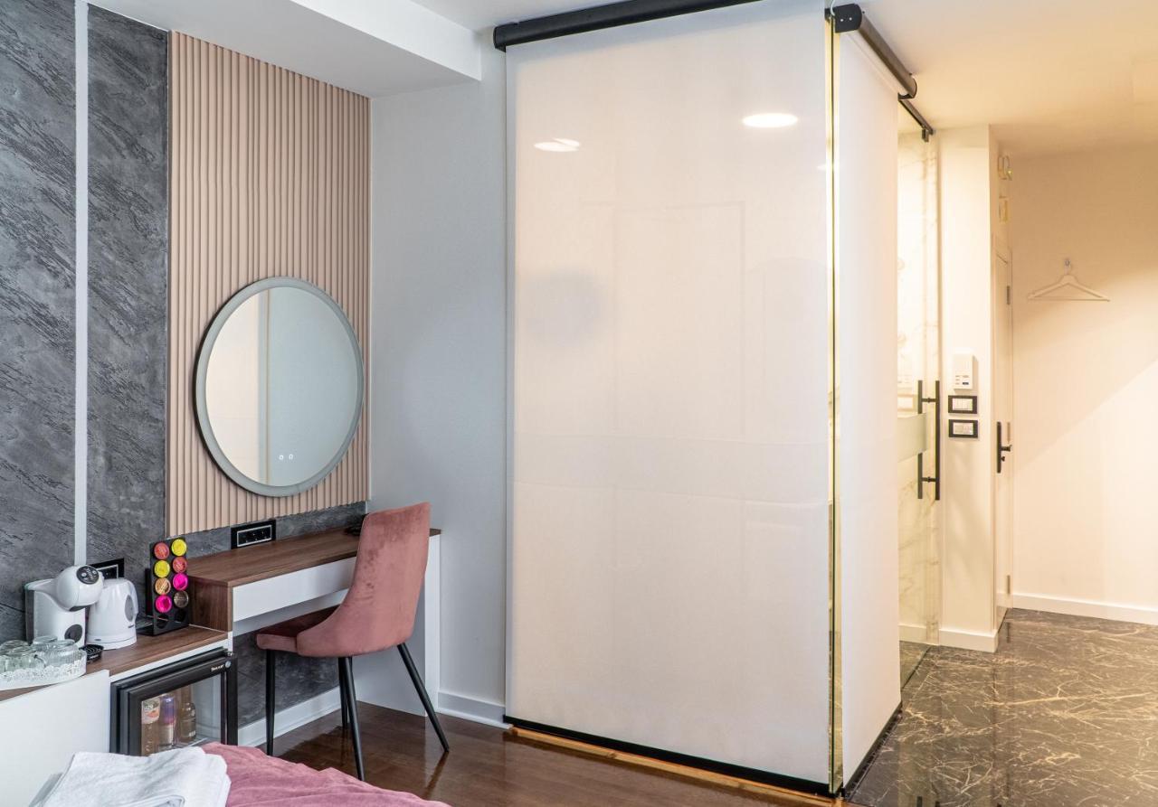 9 Nine - Luxury Apartments & Suites Белград Екстериор снимка